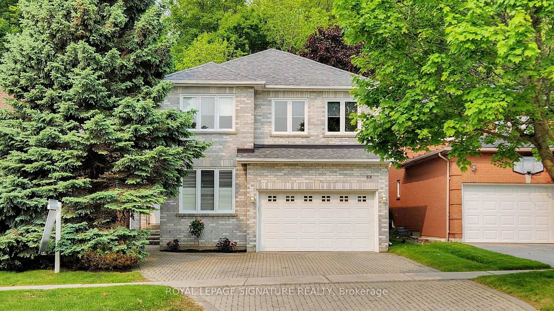 Welcome to this stunning, original owner gem offering over 3, 200 square feet of thoughtfully designed living space in the sought after Westbrook neighbourhood.