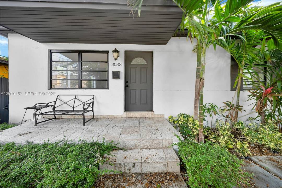 Discover the opportunity for true Grove living in the heart of Coconut Grove.