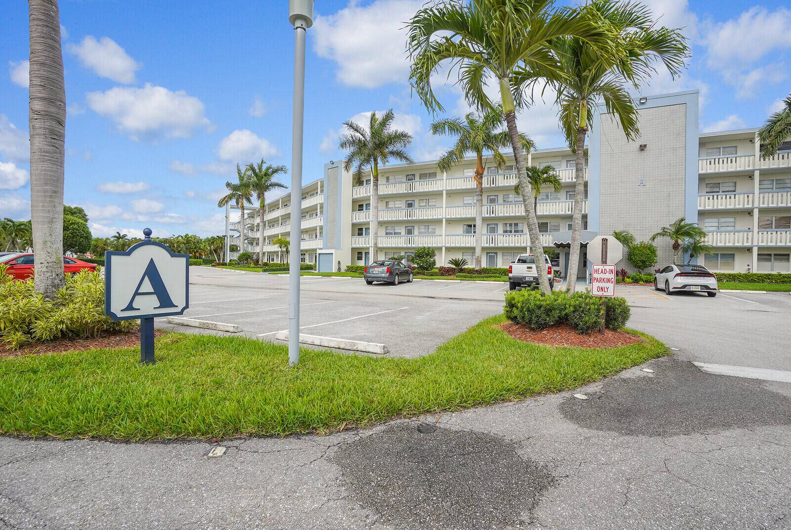 Welcome to this stunningly renovated 2BR 2BA top floor condo in the desirable Yarmouth section of Century Village Boca Raton.