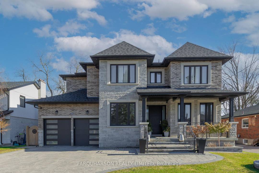 Spectacular 4 Years New Custom Built Stone amp ; Brick Residence Set on a Premium 60 Foot Wide Lot in the Heart of Stouffville.