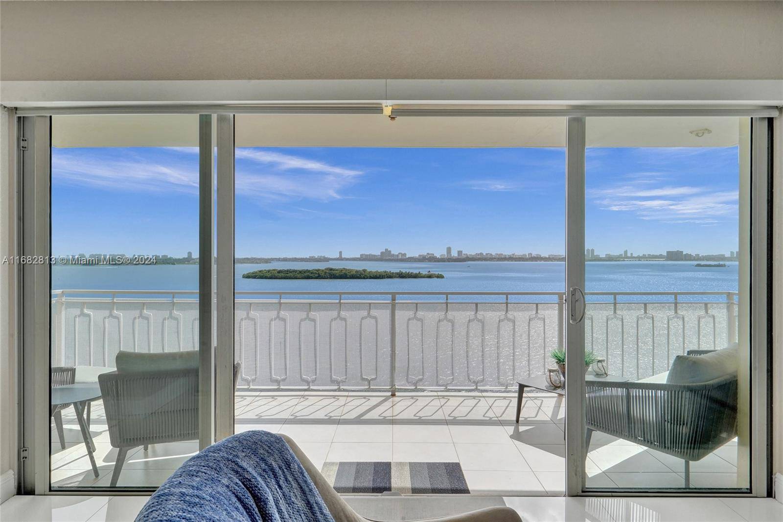 Indulge in breathtaking wide water views that stretch across shimmering Biscayne Bay, offering a front row seat to the iconic Miami Beach, Downtown Miami skylines, and Port of Miami.