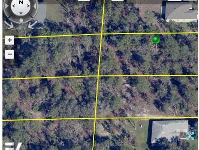 0. 45 acres of vacant land available in Hernando County, close to Weeki Wachee Springs.