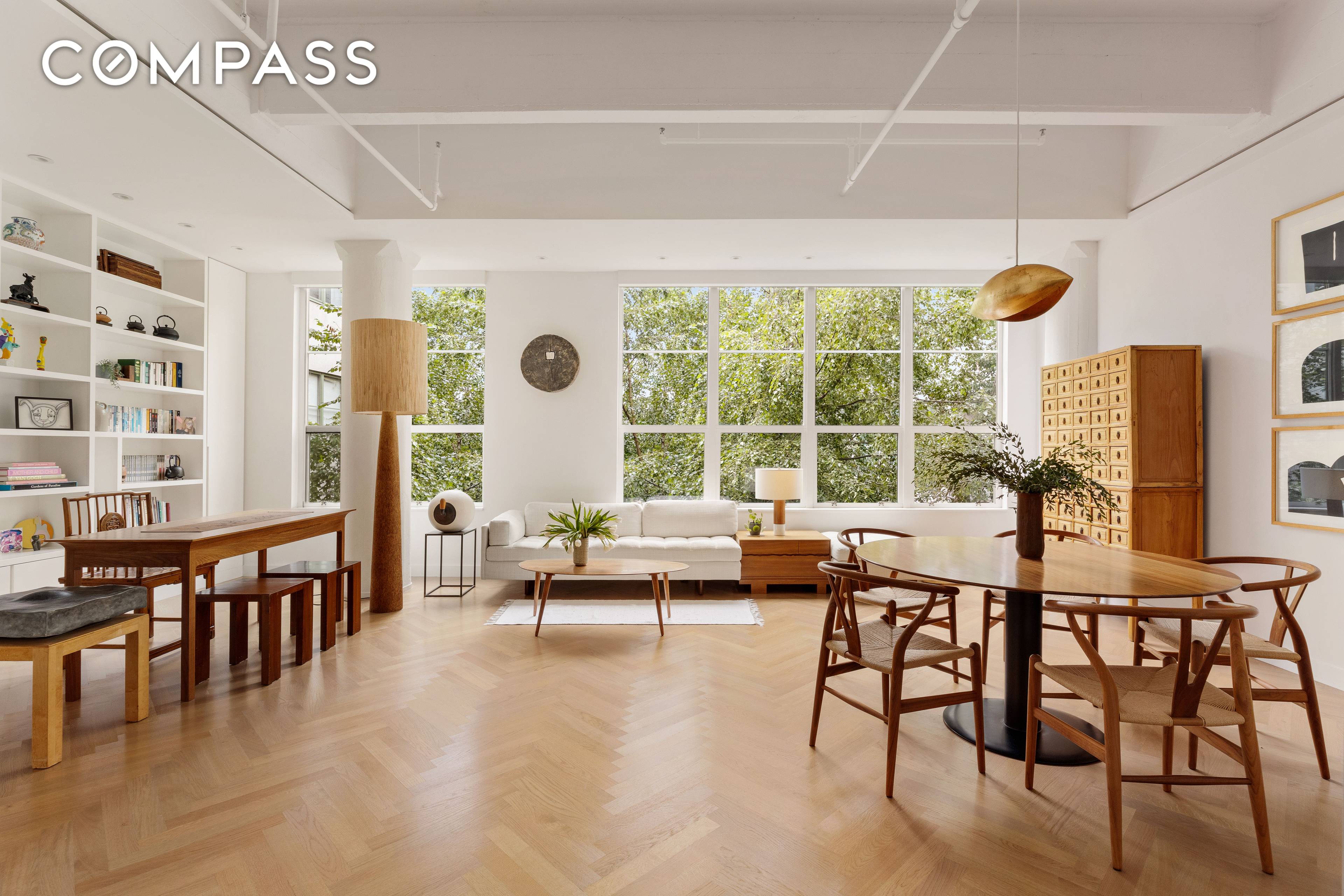 Welcome to A512 at the Austin Nichols building one of the only combination units in the building.