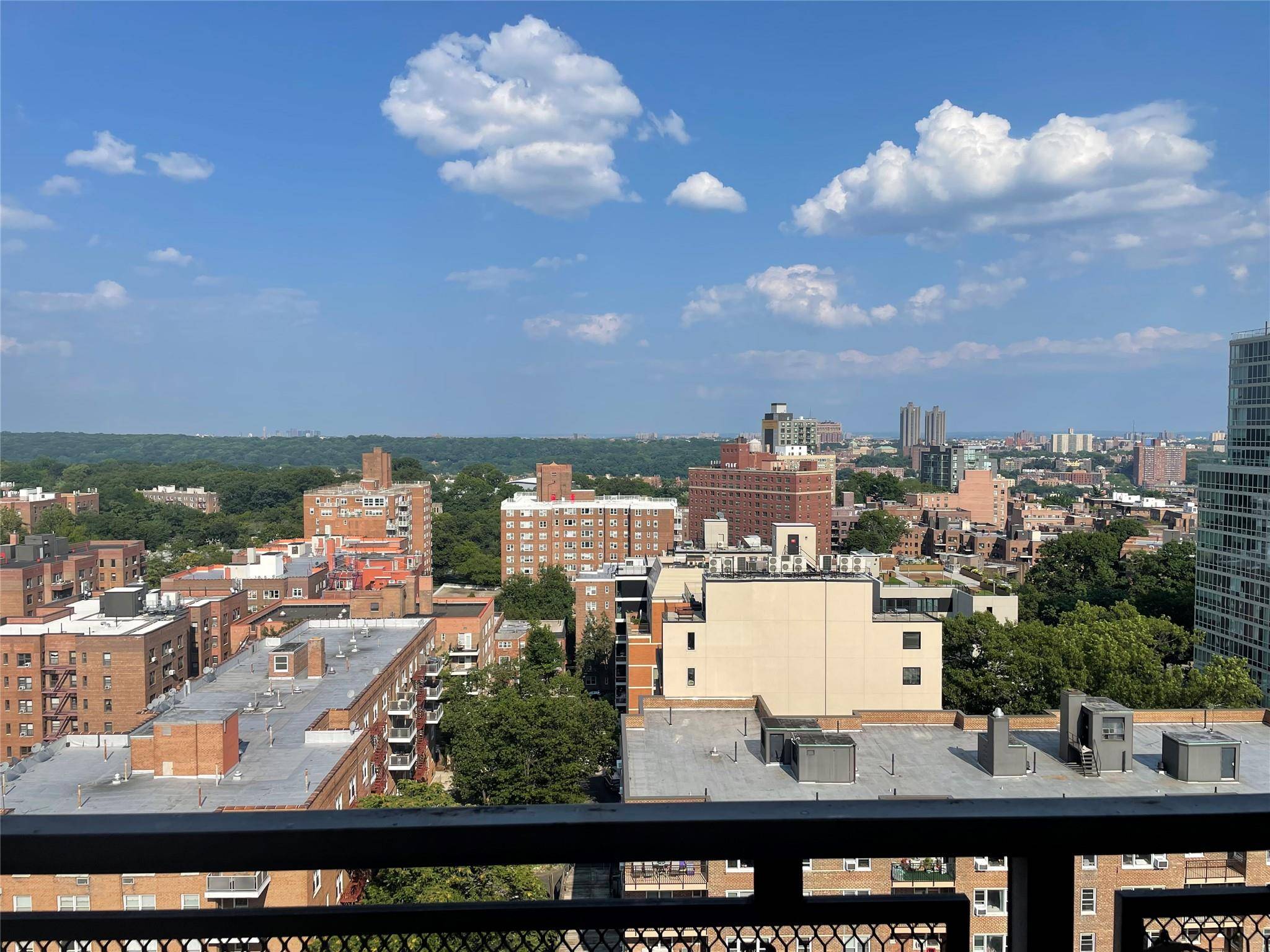 Move right in to this top floor, beautiful turnkey unit with eastern exposures and great views in one of the most sought after buildings in Riverdale, HUDSON TOWERS.