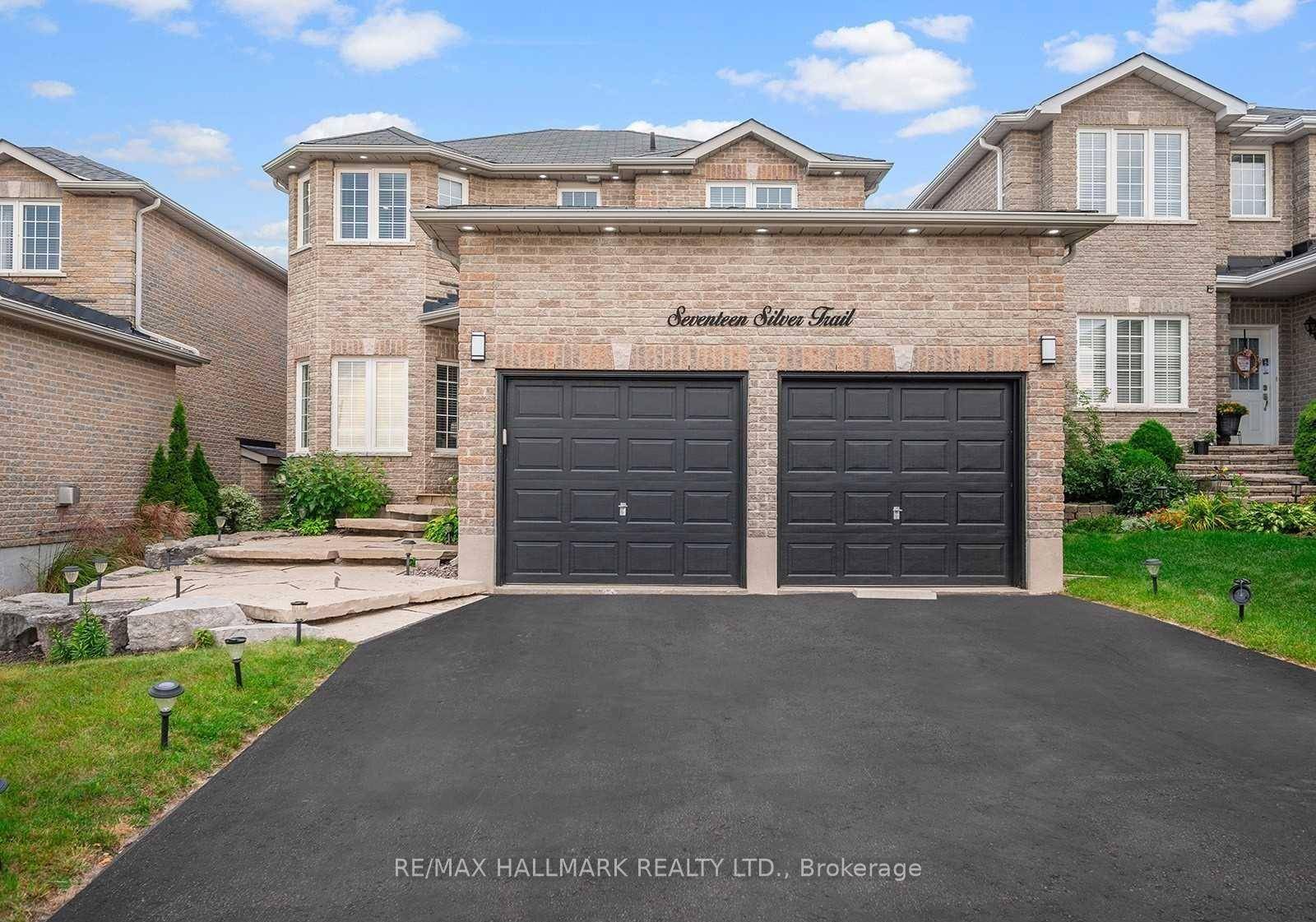 Perfect 4 Bedroom Family Home In one of the most demanding neighbourhood in Barrie with little over 3000 Sqft Of Living Space9Ft Ceilings, Gourmet Kitchen W Granite Counters Backsplash, r ...