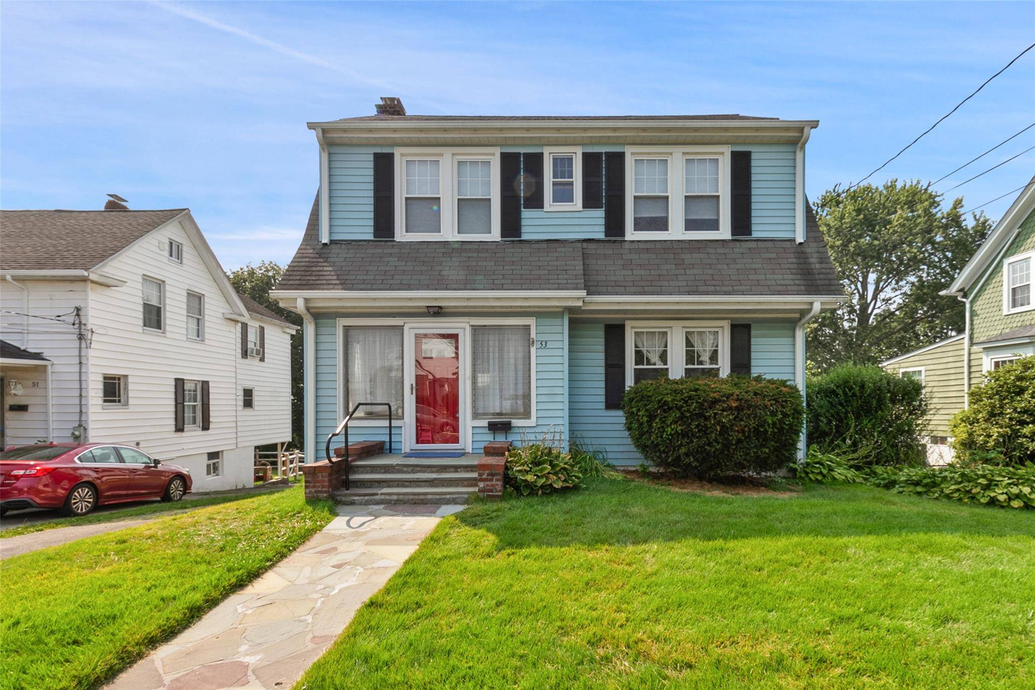 Lovely 3 bed 3 bath Colonial for rent in Ossining on a quiet tree lined street.