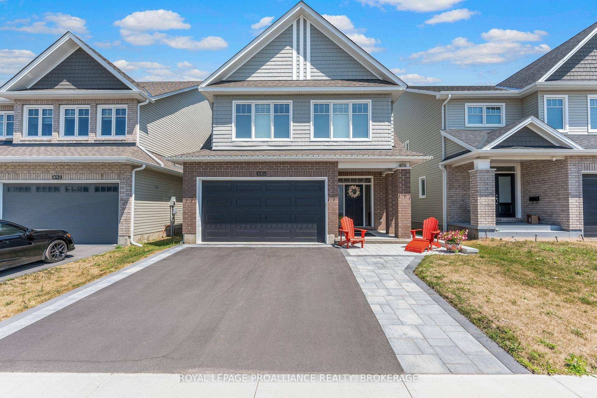 Welcome to this exceptional, nearly new Tamarack built home just one year old and still covered under Tarion warranty for added peace of mind.