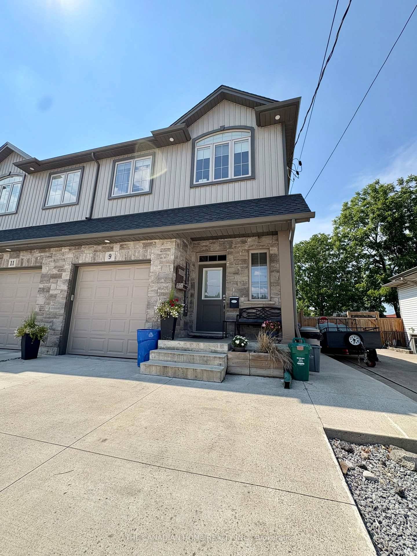 Welcome to 9 Patricia Street, a beautifully designed home in the heart of Thorold, just minutes from Brock University, shopping, parks, and all the conveniences you could ask for.