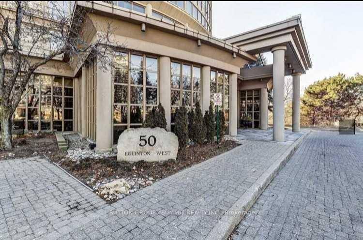 To The Esprit Stunning 1 Bedroom Suite With Media Area With 1 Parking And 1 Locker For Lease Most Demanding Area Near Square One Plaza.