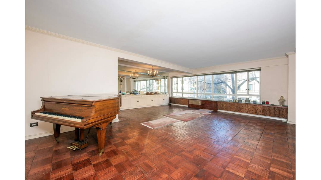 Welcome to this spacious 2 bedroom 2 bathroom apartment, perfectly located in a prime full service smoke free white glove Park Ave Coop.