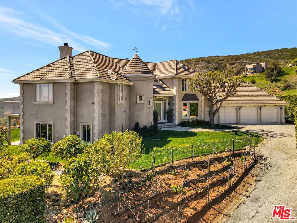 3000 Sequit Dr 4BR Malibu La