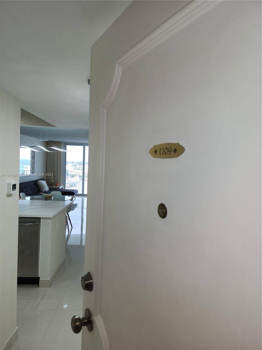 Beautifully Remodeled Oceanfront Condo with Tiki Paradise Vibes Experience oceanfront living in Deerfield Beach your ideal coastal retreat.