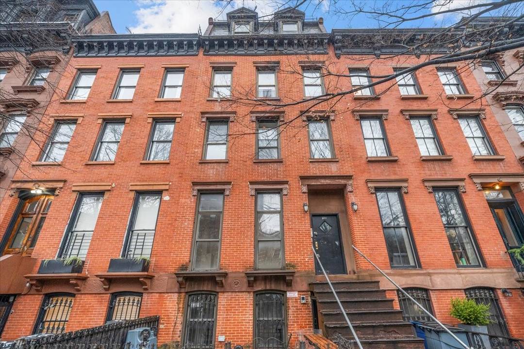 Set on one of Clinton Hill's most coveted, landmarked blocks, 135 St.