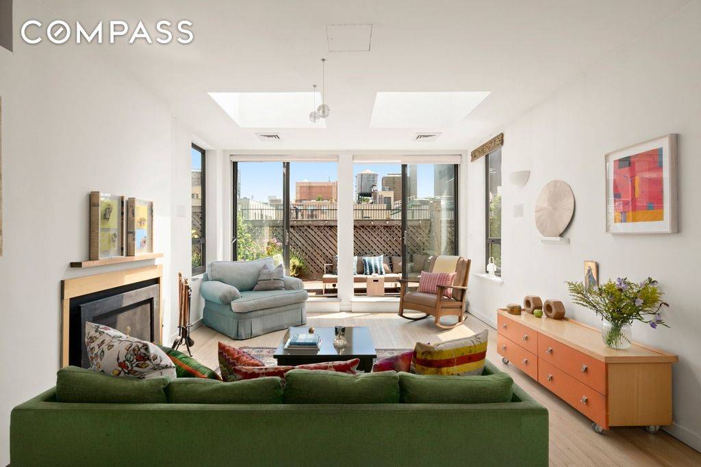 A Private Indoor Outdoor Oasis in the Sky More than a penthouse PH 6 7 at 205 W 89th St is a private retreat where indoor outdoor living defines the ...