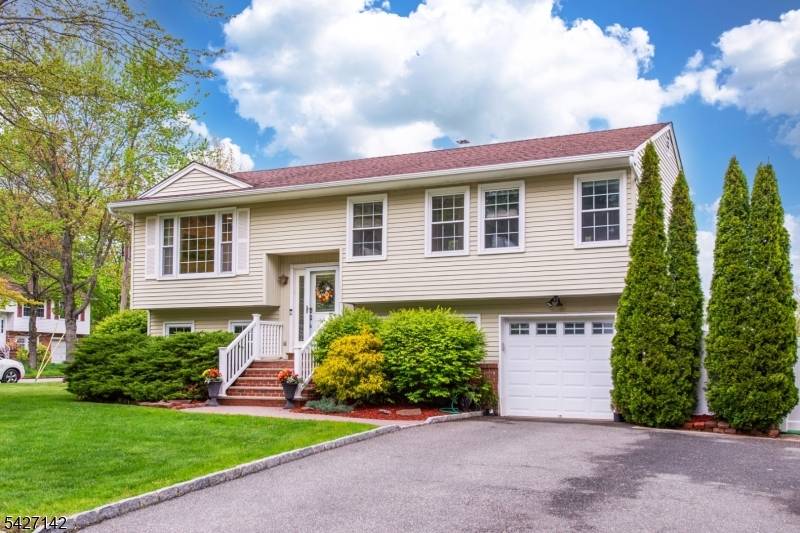 Pristine, Stunning, well maintained home in a very desirable section of Lake Hiawatha.