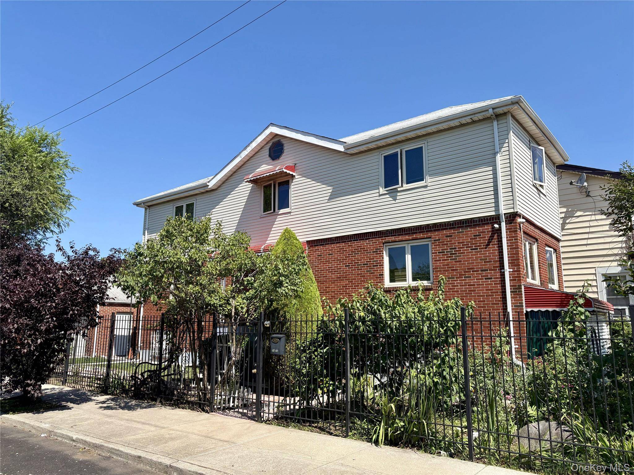 Excellent Location ! This detached 1 family colonial house is well maintained and located within R3 2 zoning on a quiet block.