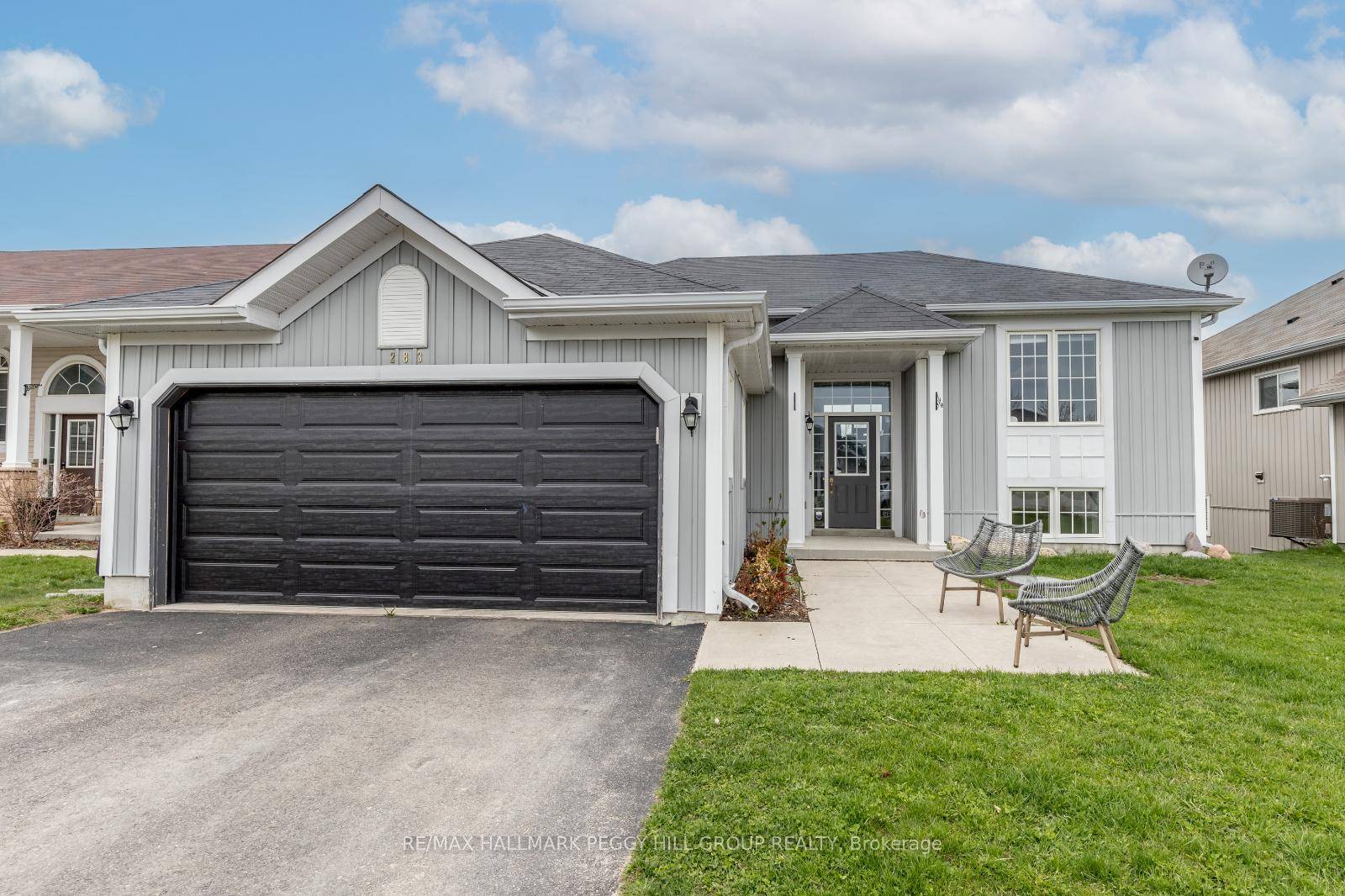 BUNGALOW BACKING ONTO GREENSPACE WITH A FINISHED WALKOUT BASEMENT PERFECT FOR MULTI GENERATIONAL LIVING !