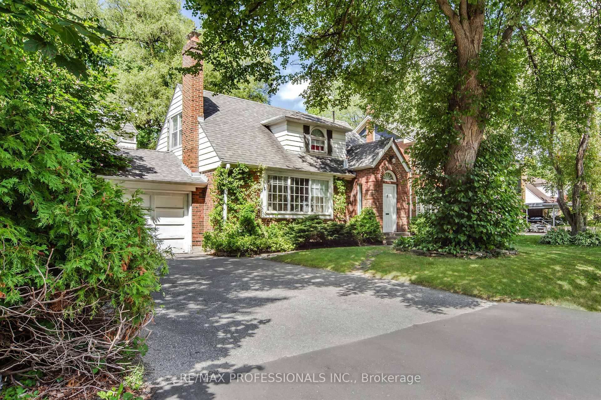 Welcome to 43 Nottingham Drive !