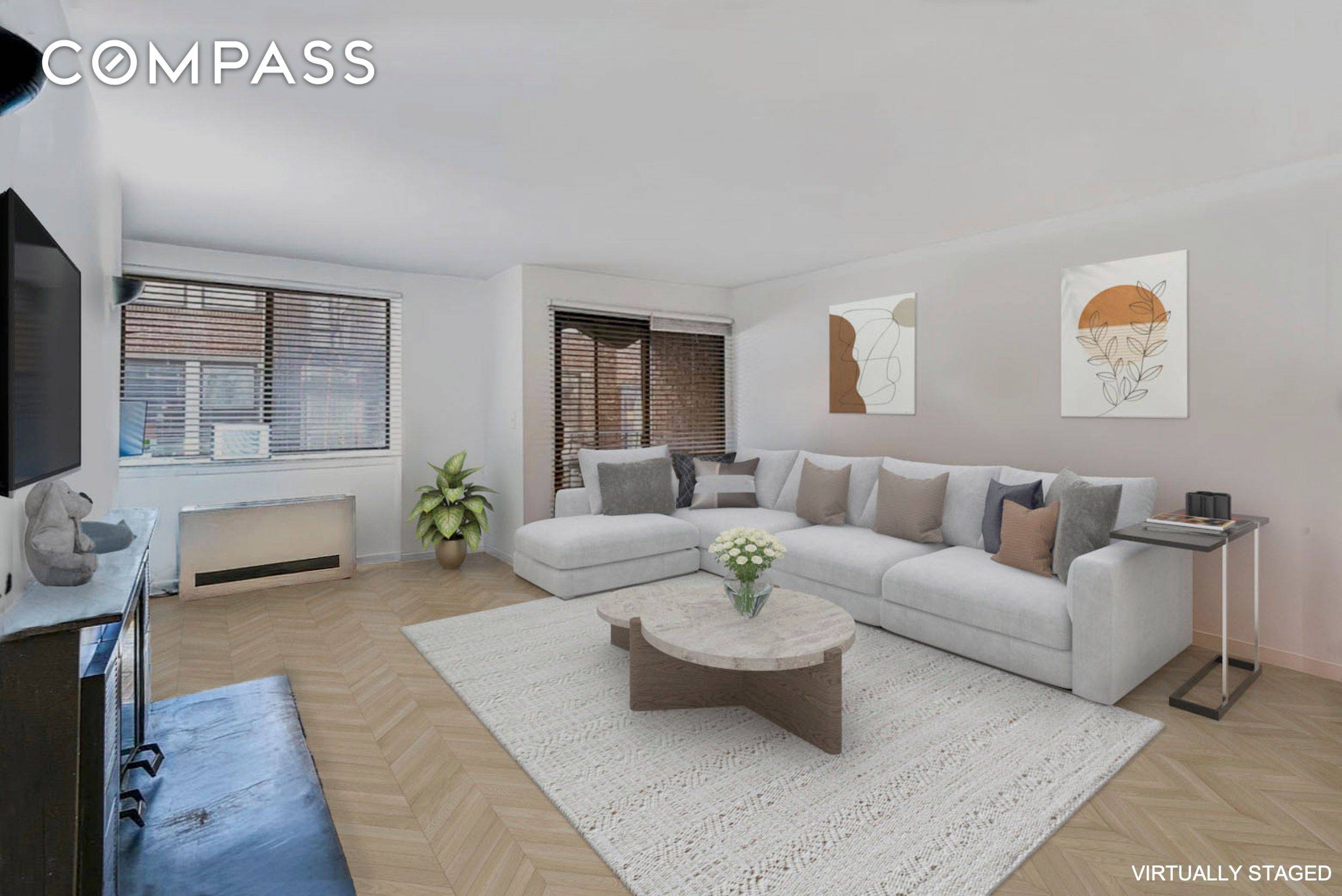 This generously proportioned, south facing one bedroom apartment is ideally located just one block from Lexington Avenue, right in the heart of the charming Carnegie Hill neighborhood.