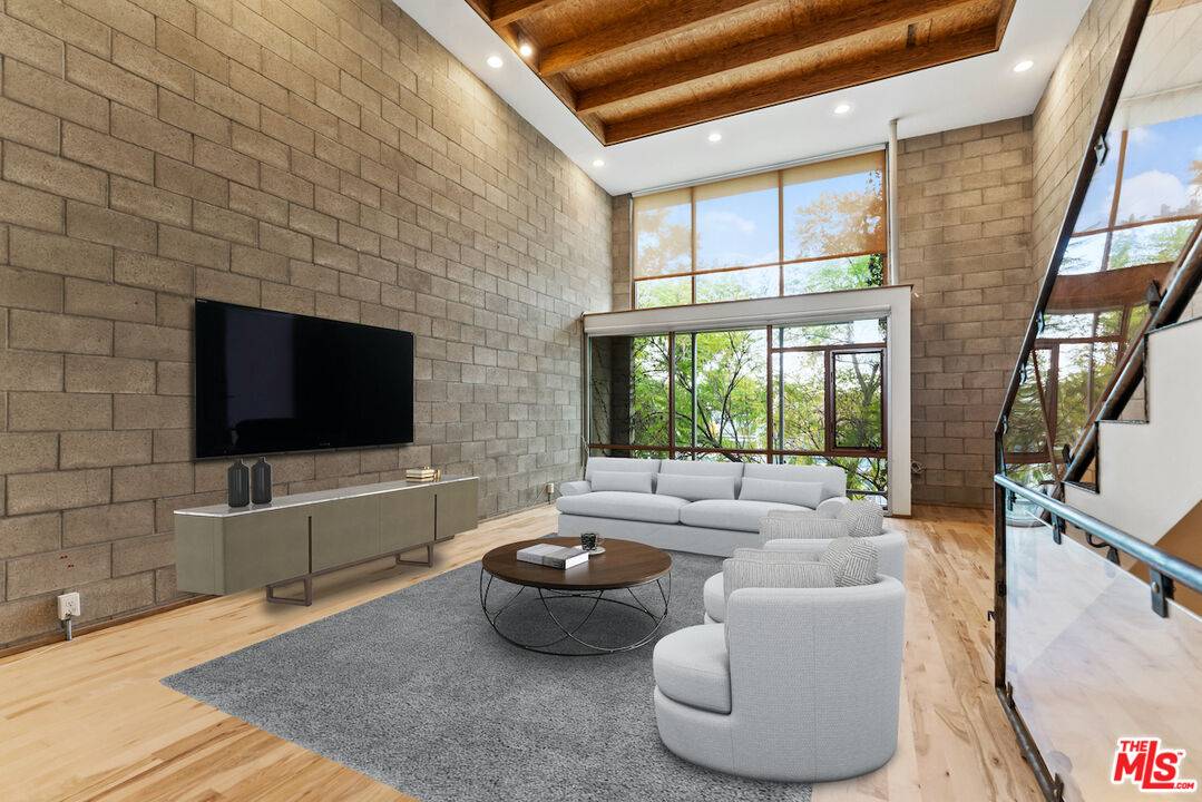 6615 Melrose AVE 2BR Hancock Park La