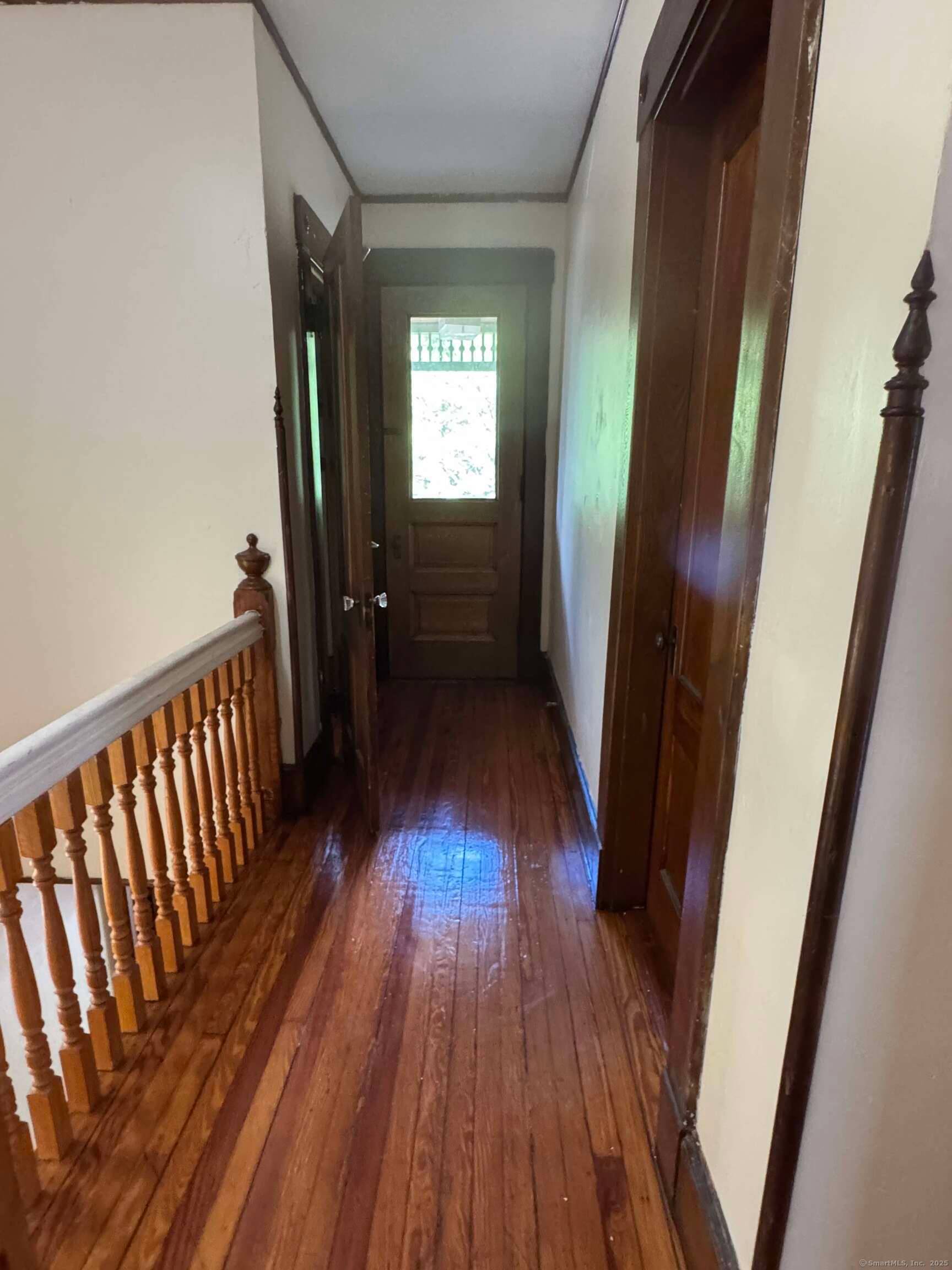 Welcome to this spacious two family located on desirable Elm Street ; just minutes from downtown New Haven, Yale University, Yale New Haven Hospital, UNH, SCSU, and so much more ...
