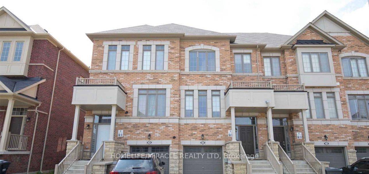 Welcome to this stunning 3 bedroom townhouse in the desirable Northwest Brampton neighborhood.