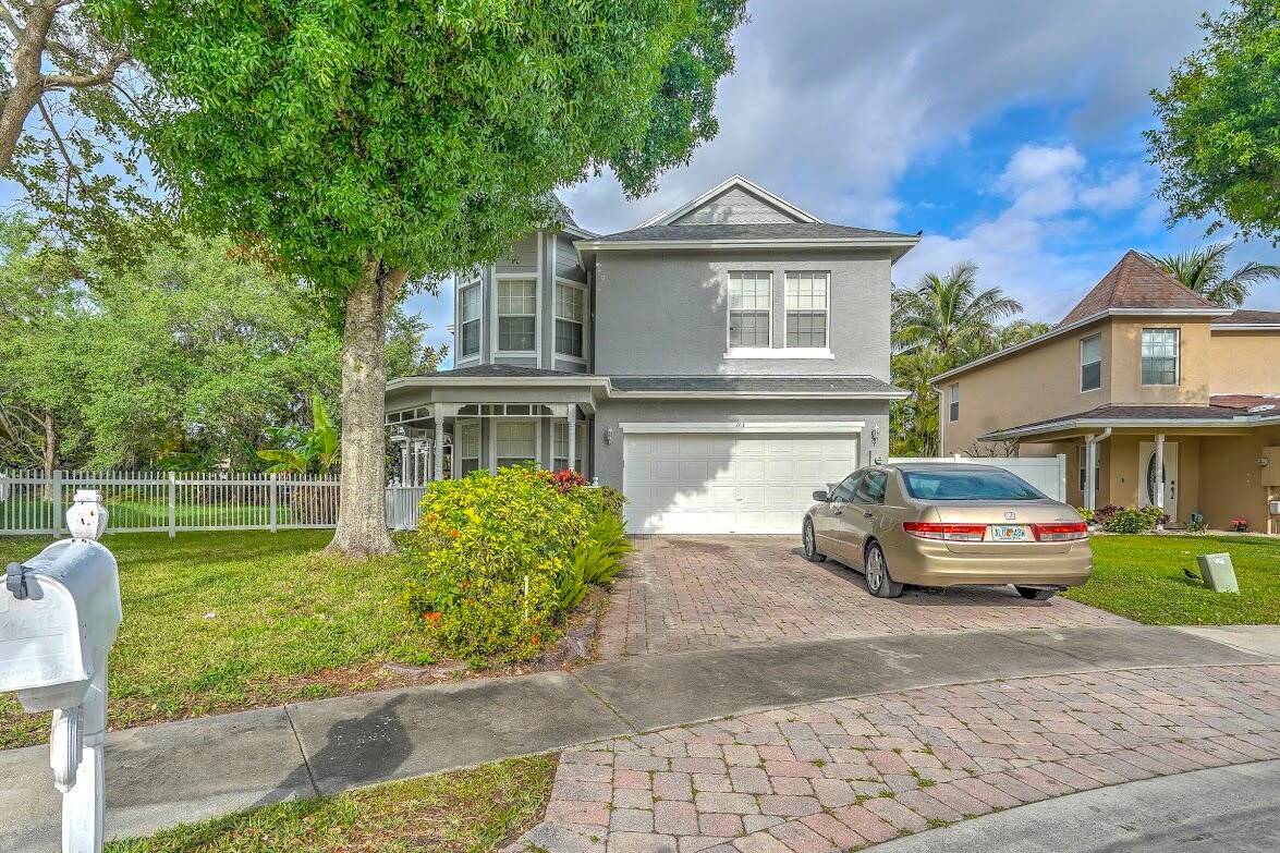 Lovely and spacious 5 bedroom 2.