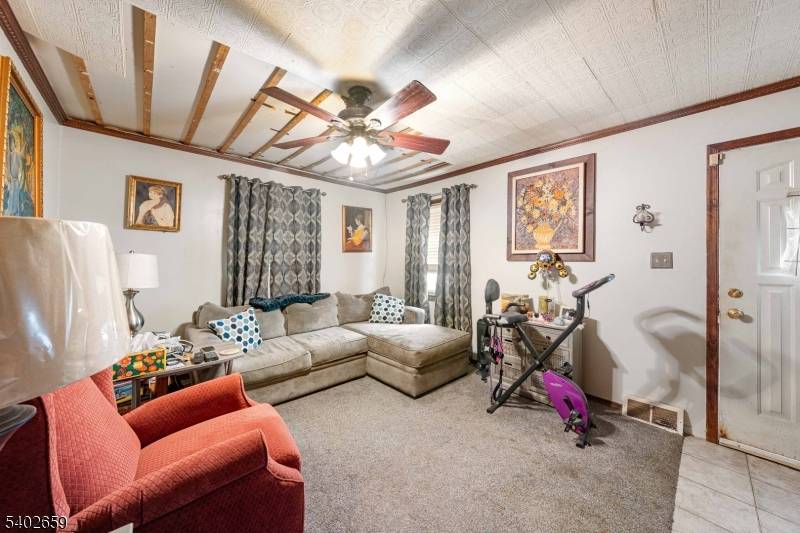 Time to use your creativity update this home and build home equality FAST !