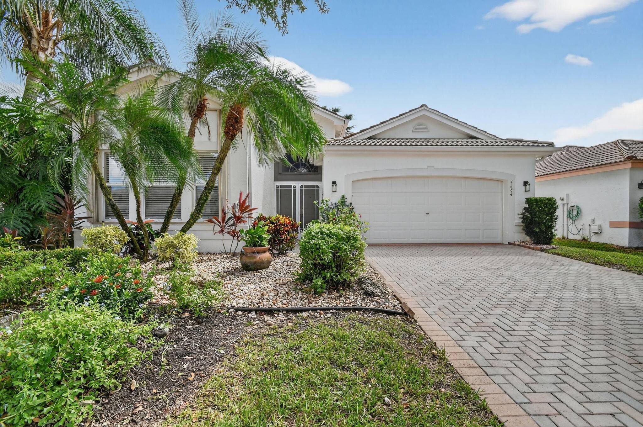 SELLER SPENT OVER 100, 000 LAST YEAR UPDATING HOME.