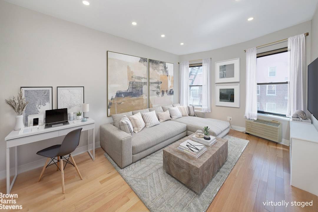 Top Floor, flooded with light, part time Doorman Be the first to live in this brand new, renovated, sleek, modern, 1 bedroom, 1 bath in the Carnegie Hill area.