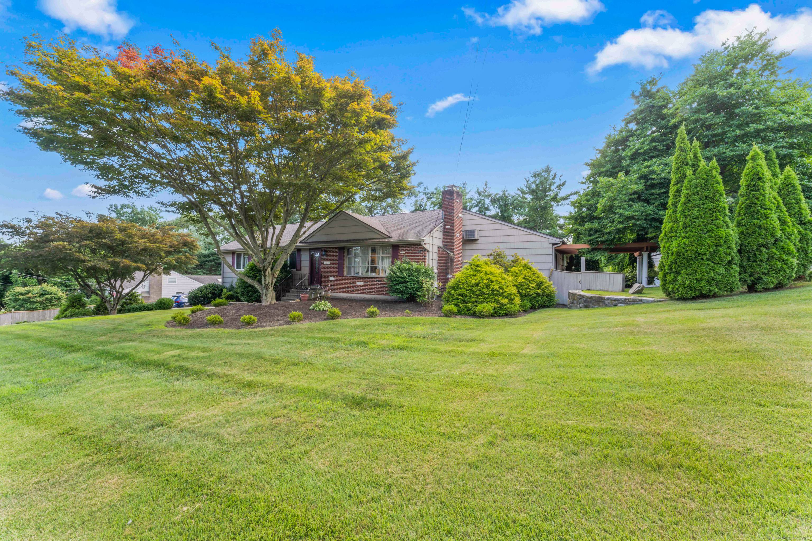 Introducing 2945 Huntington Road.