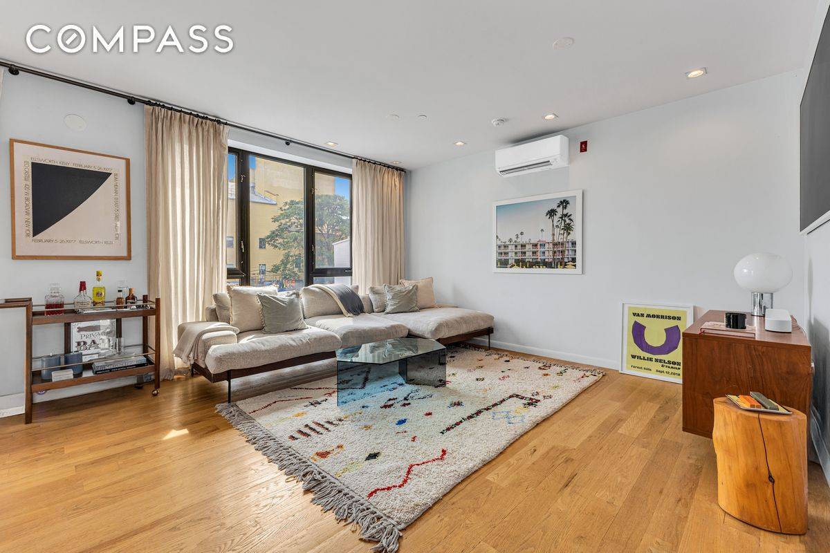 Welcome to Residence 3F 27 Dodworth Street This spacious and beautifully designed 2 bedroom, 2 bath condo with 1, 141 sq.