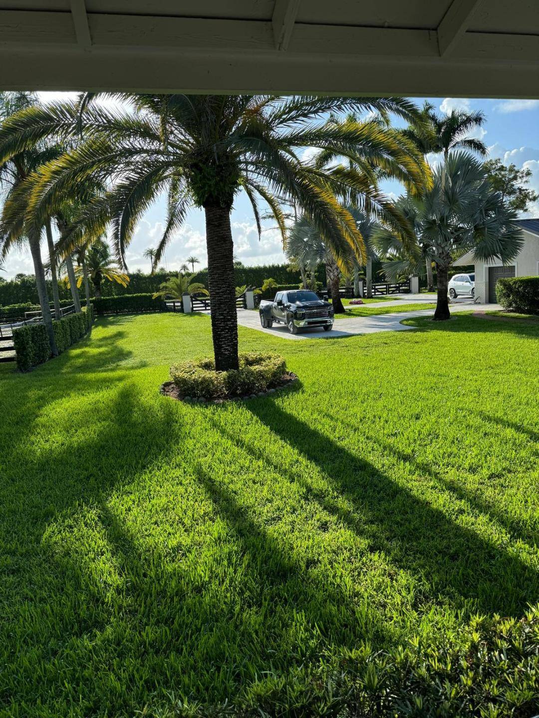Beautiful Farm set on a quiet corner lot with stunning sunset views, the property includes 11 stalls with room to expand, 2 wash racks, a newly upgraded GGT arena, and ...