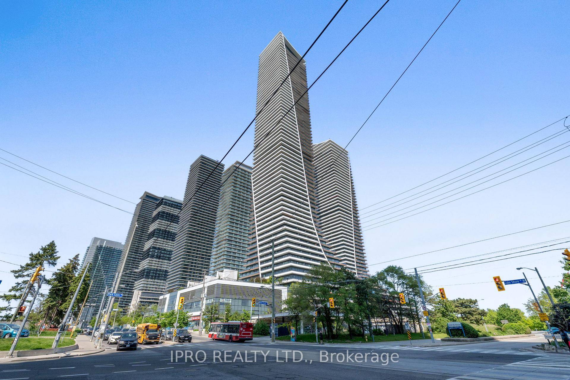 Live like you're in a 2 bedroom in this stunning furnished 1 Den suite in one of the area's most luxurious waterfront buildings.