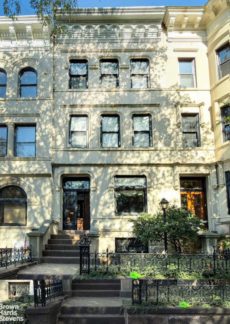 593 4th St. presents a rare opportunity to live in a gracious, renovated 5 bed, 2.