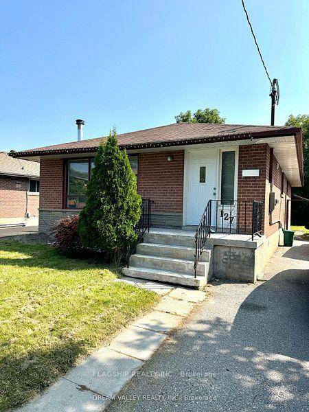 Spacious 1 Bedroom amp ; 1 Bathroom Basement Apartment, walking distance to Oshawa Centre Mall, Local Parks amp ; Schools, Including 1 parking on the driveway.