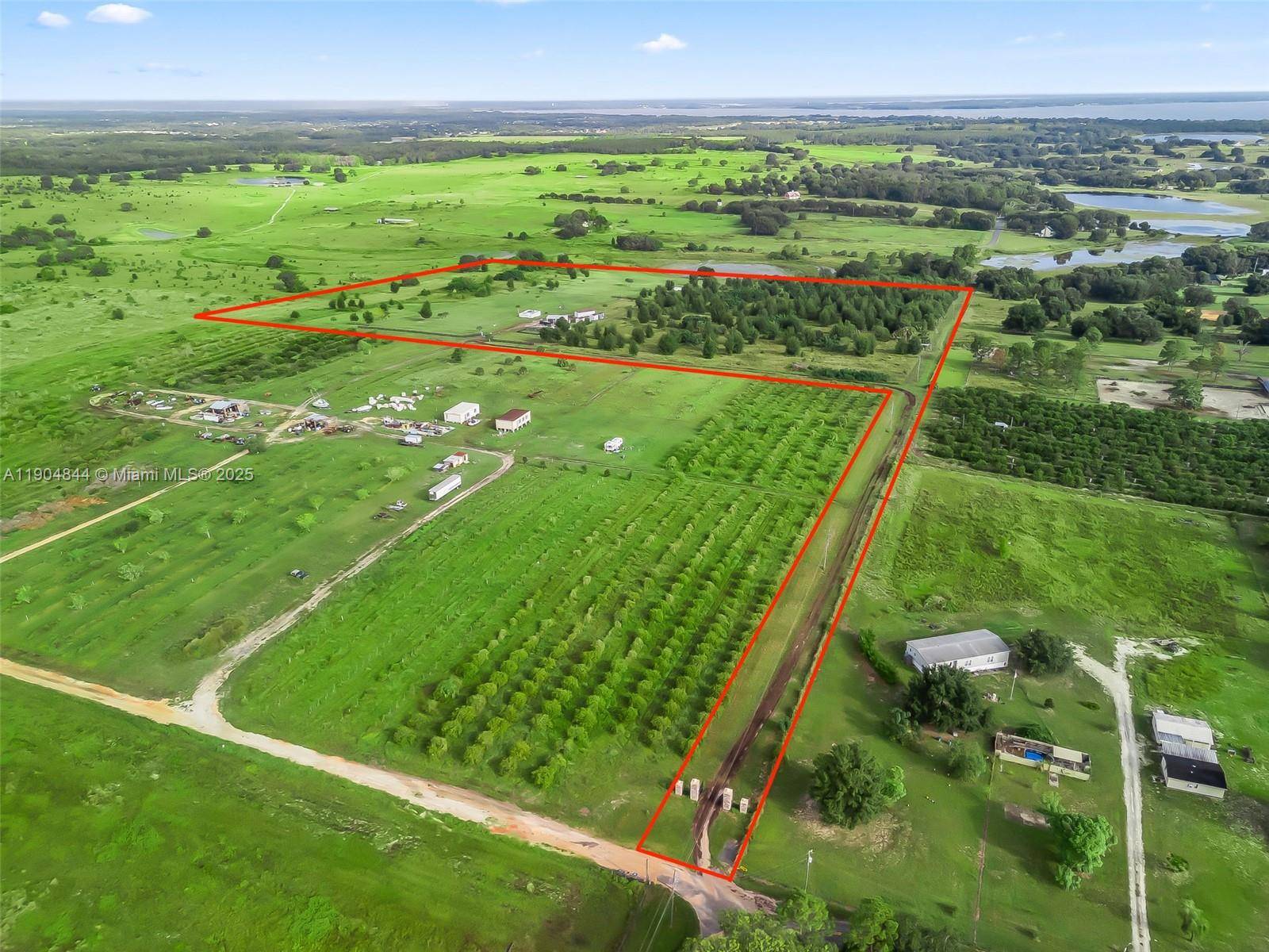 a rare 20 acre estate on Punkin Center Road, currently in Howey in the Hills and pending annexation into Leesburg within 60 90 days.