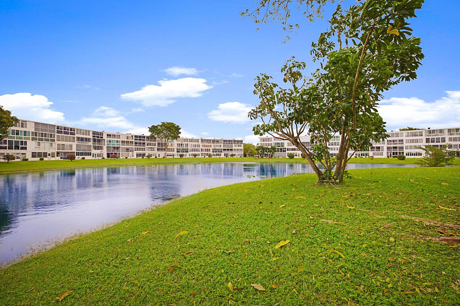 Welcome to your dream home at Grantham B, a true gem in our vibrant community !