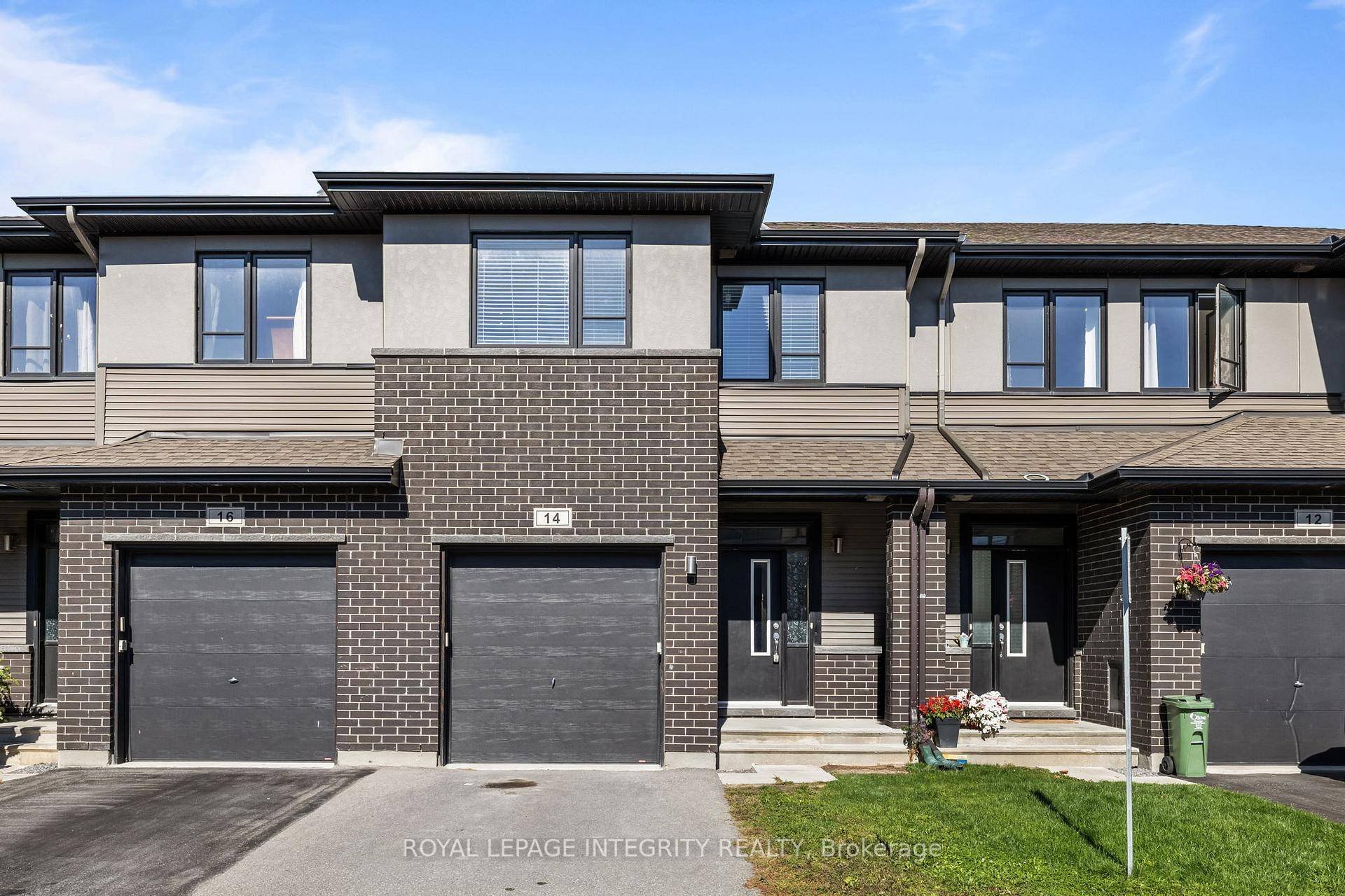Welcome to 14 Hackney Private nestled in the heart of Stittsville, this spacious 3 bed den, 3.