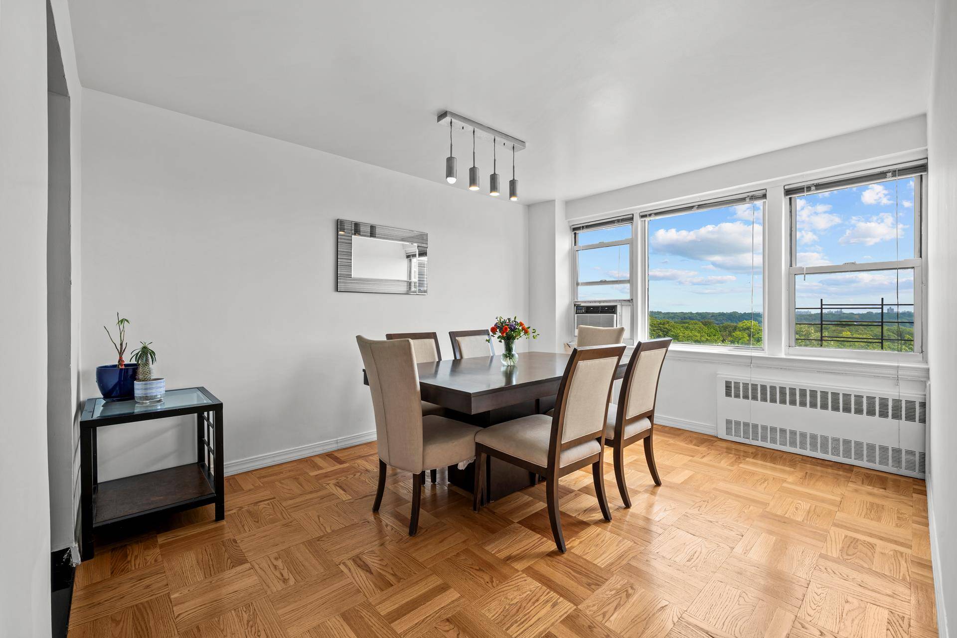 Bright and spacious 2 Bd.