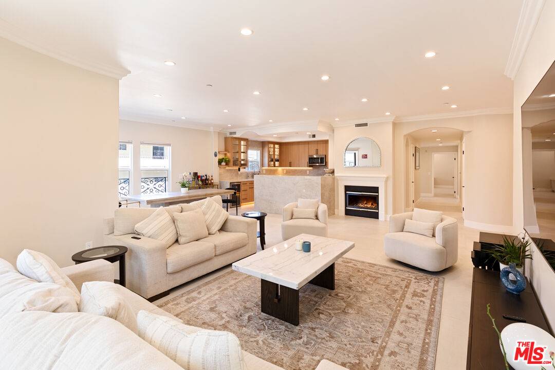 1862 S Bentley Ave 3BR Beverlywood La