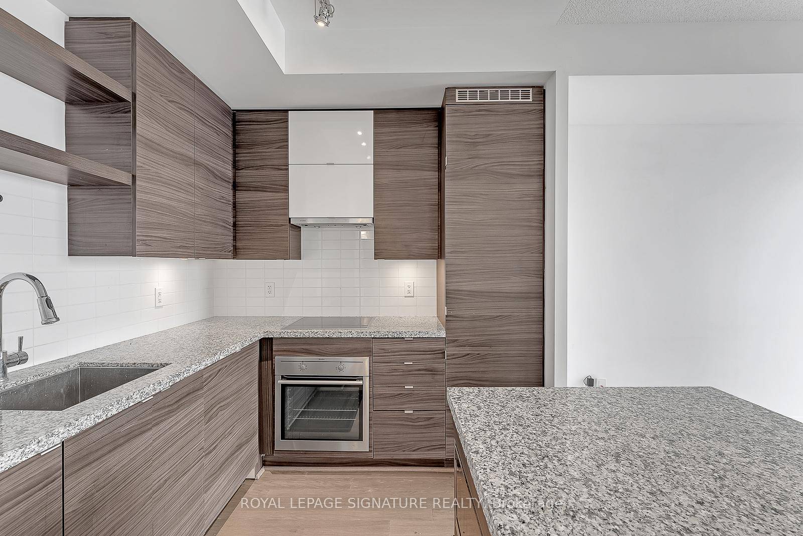 Luxury Ocean Club Condo, Waterfront Living !