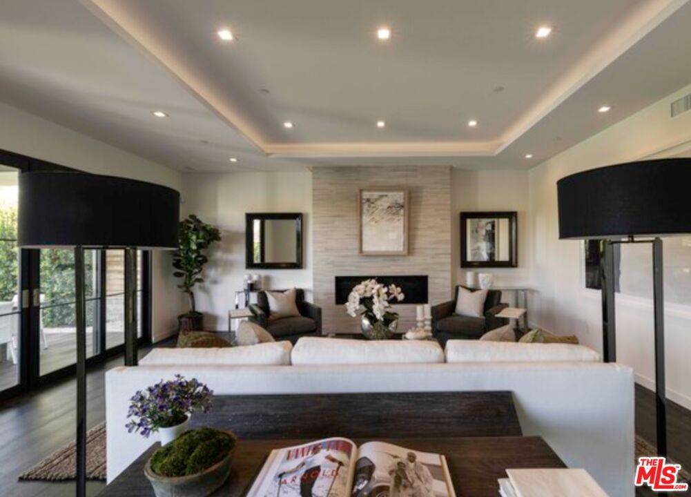 3295 Mountain View Ave 5BR Marina Del Rey La