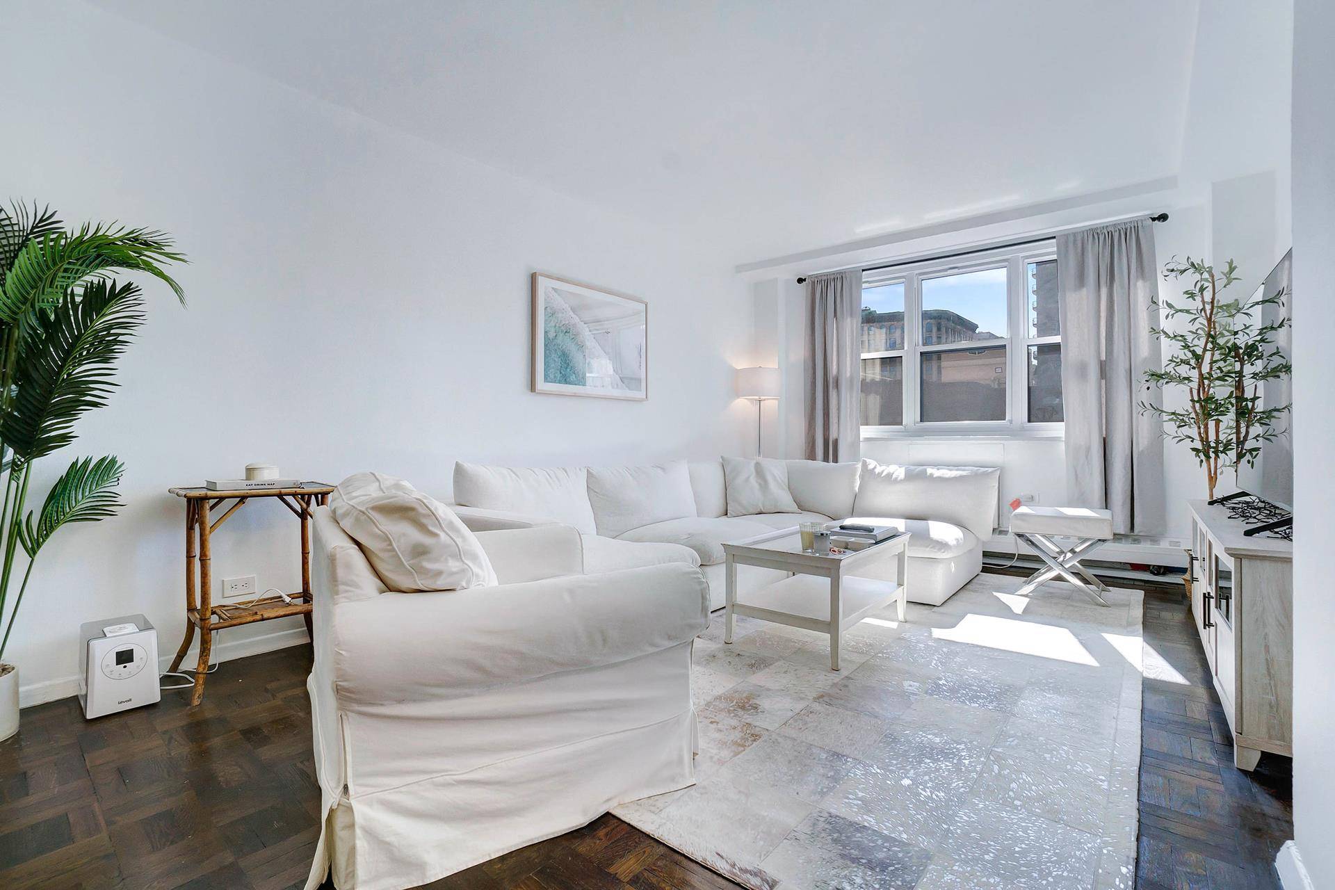 This is a wonderful opportunity to own in a luxury, full service building in the heart of Greenwich Village !