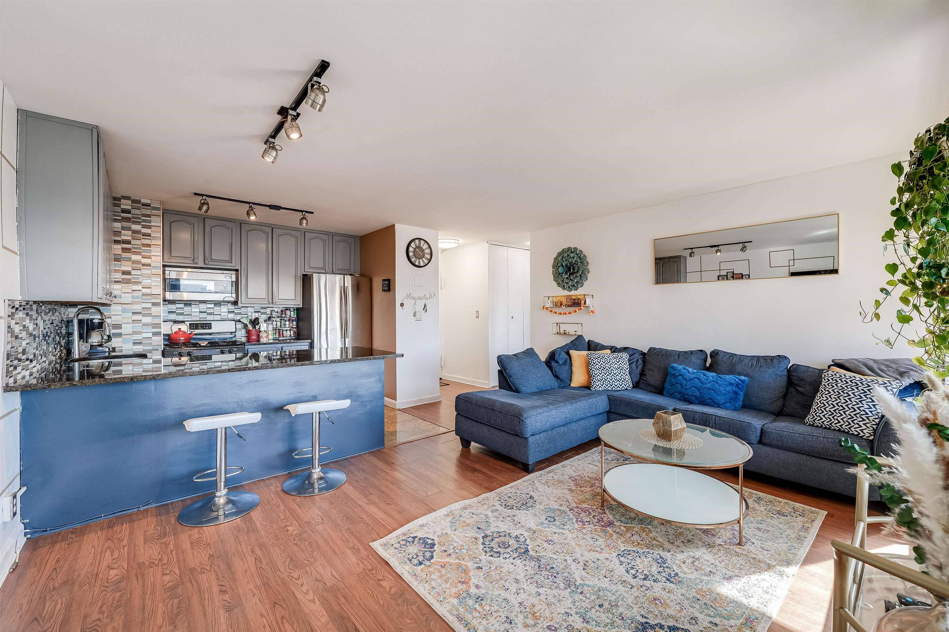Paulus Hook Apartments For Sale