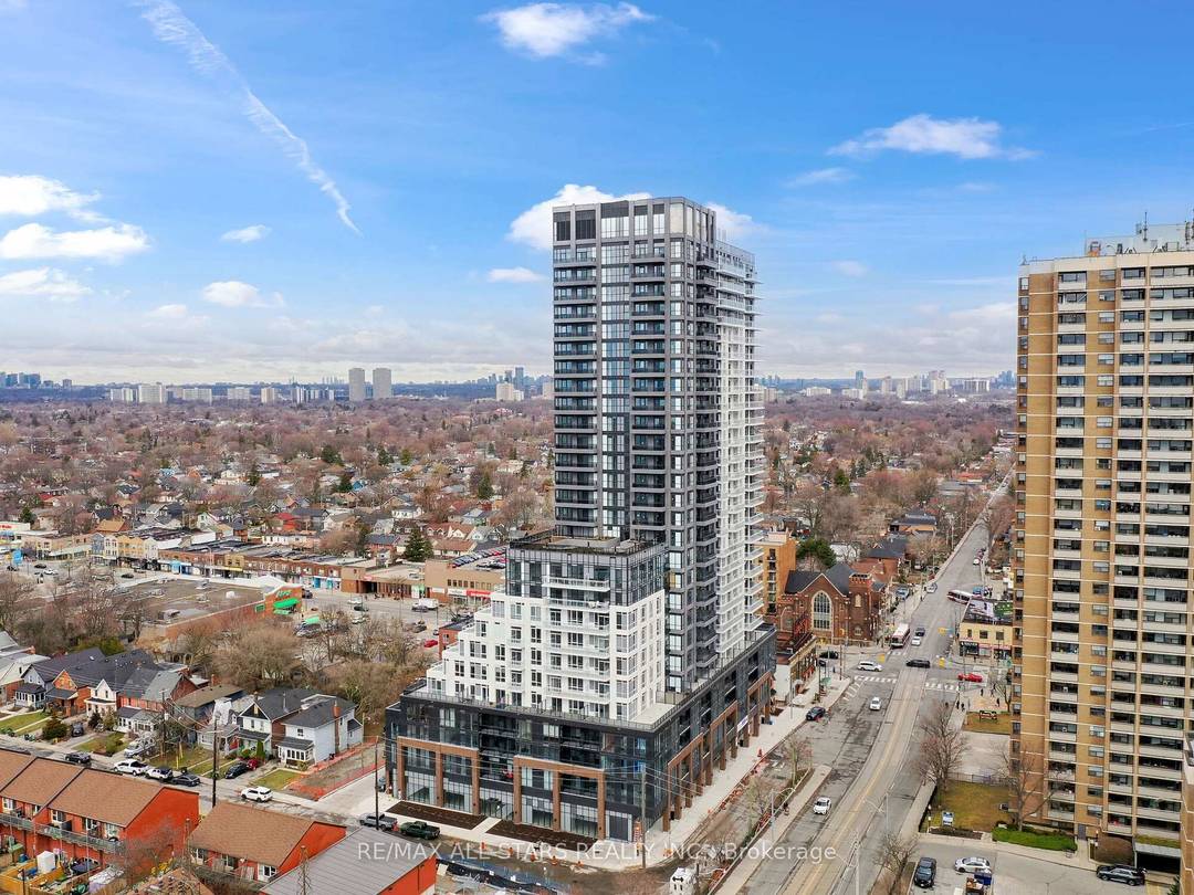Brand new commercial unit at the base of Linx Condominium a newly completed 27 storey tower by Tribute Communities amp ; Greybrook.