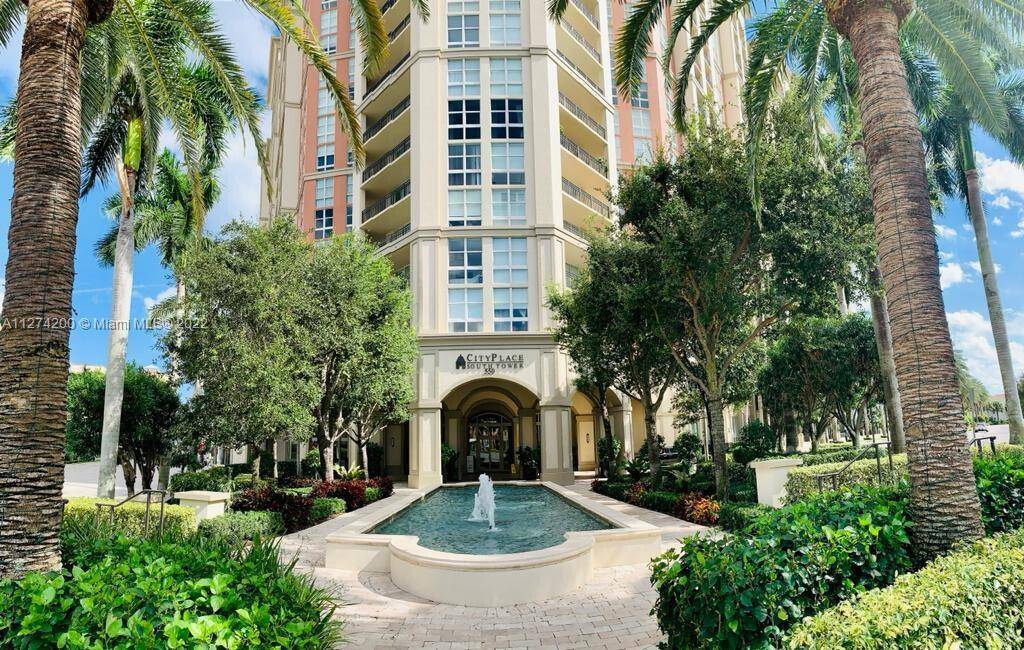 2 bedroom 2 bathroom high rise apt for rent on 16th floor of Cityplace South Tower.