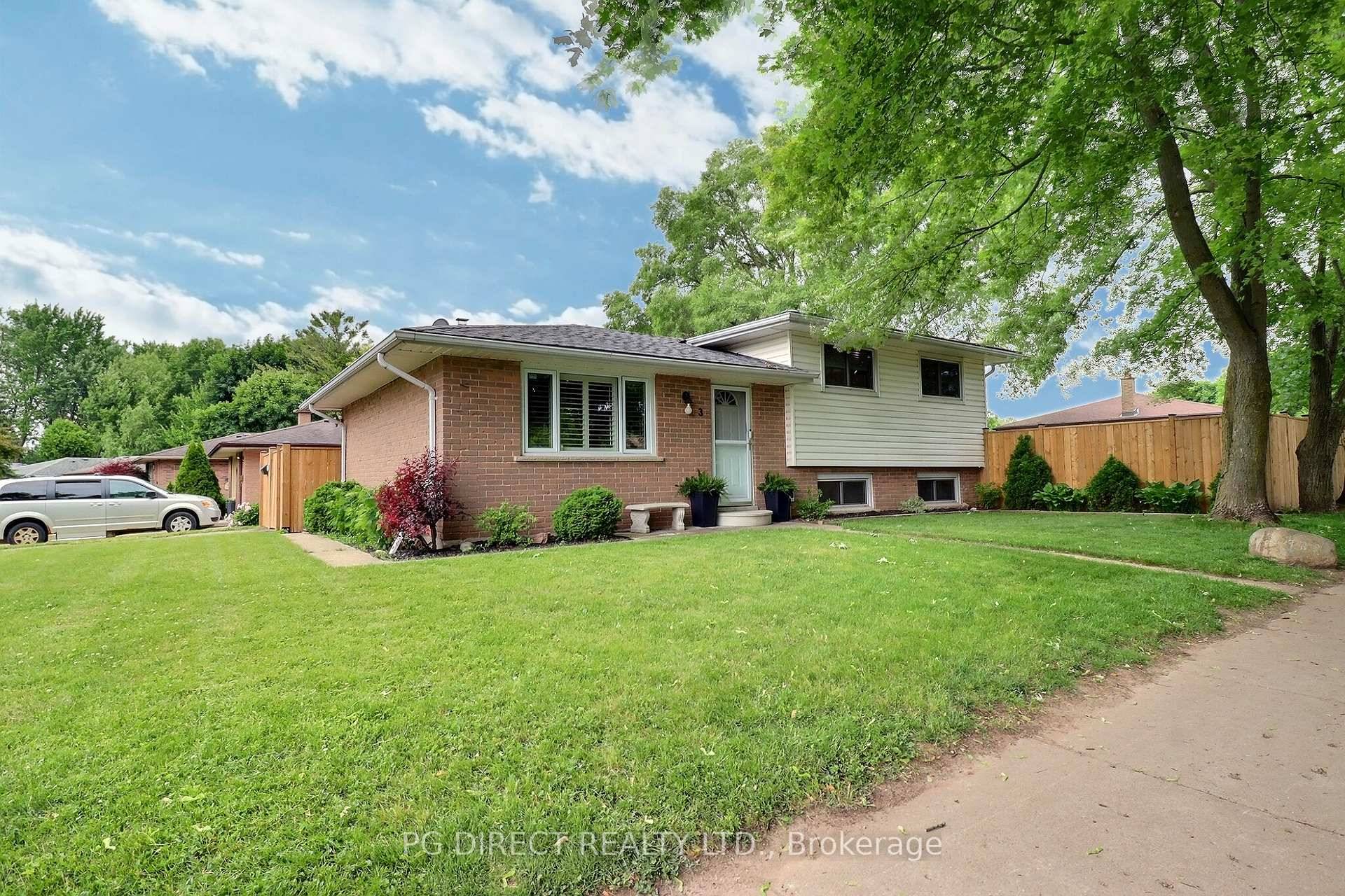 Visit REALTOR website for additional information.