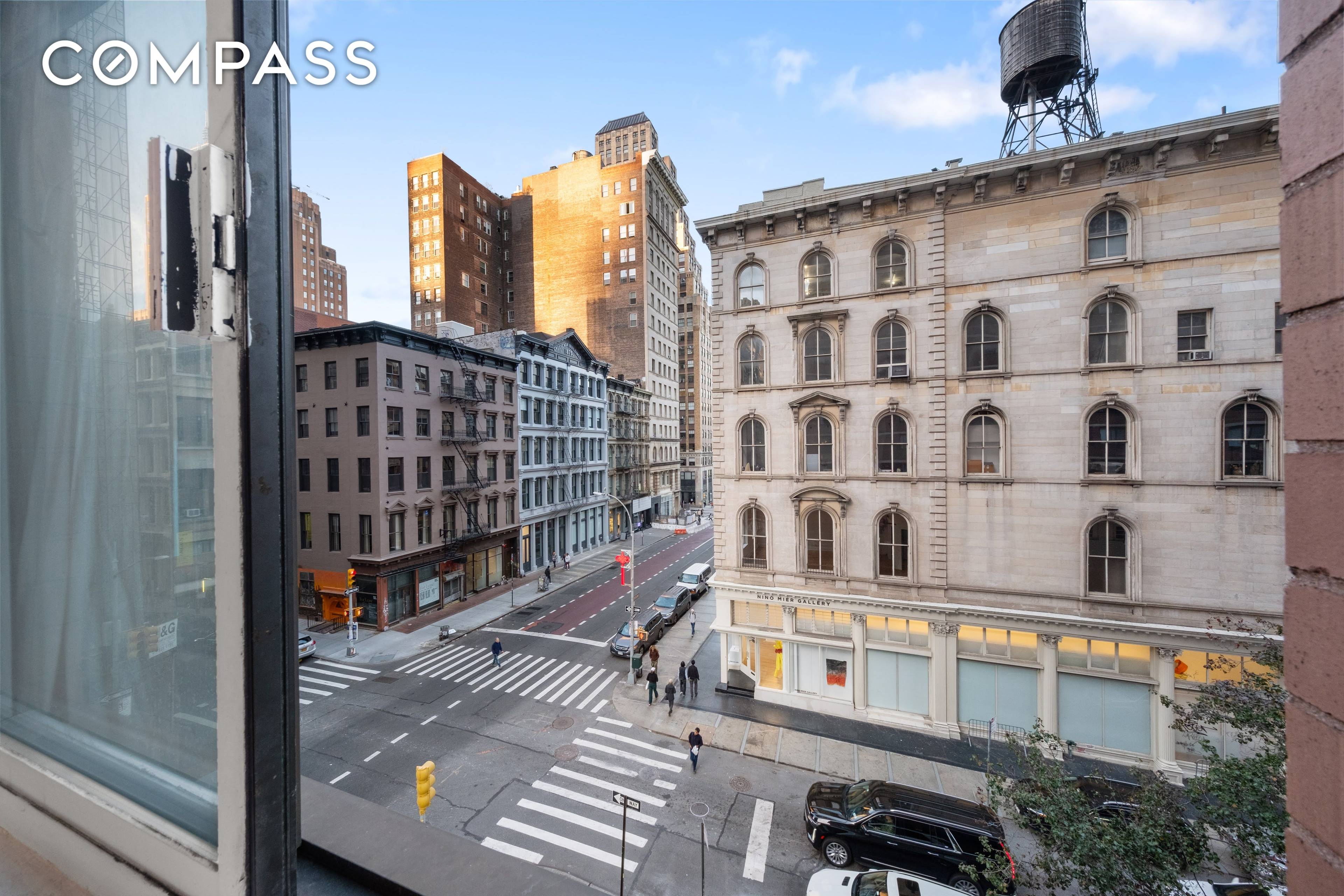 Exceptional Value in the Heart of Tribeca Spacious 2 Bedroom Condo with City Views Don t miss this rare opportunity to own in the vibrant Tribeca neighborhood.