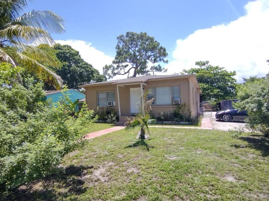 This spacious single family home is a perfect fit for an investor looking to invest in a property with an already established rental income.